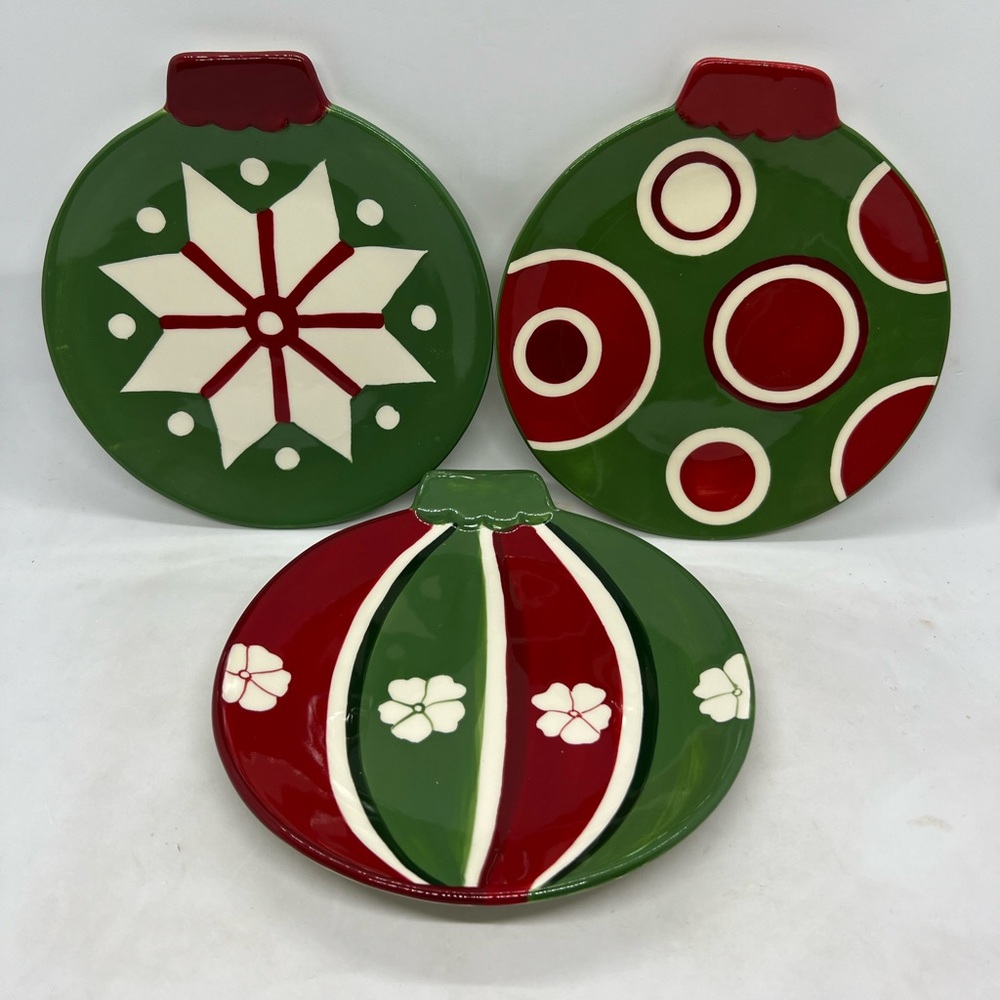 Set of 3 Christmas Ornament Shaped Dishes